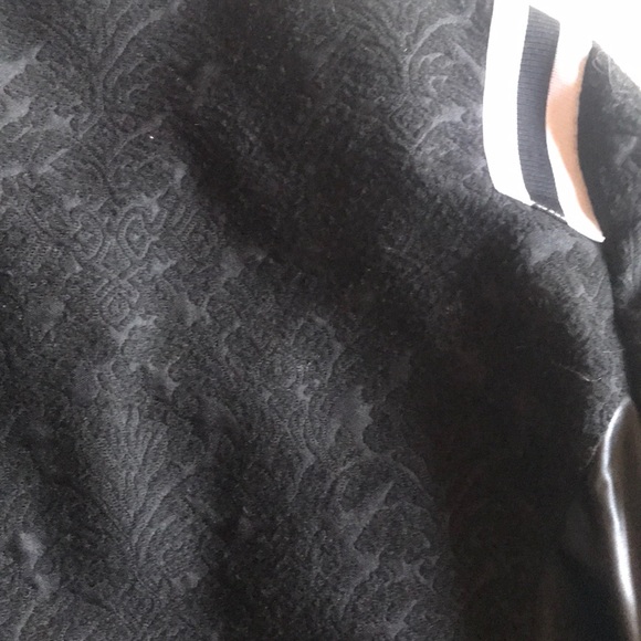 Express Jacquard Bomber Jacket - Picture 4 of 5